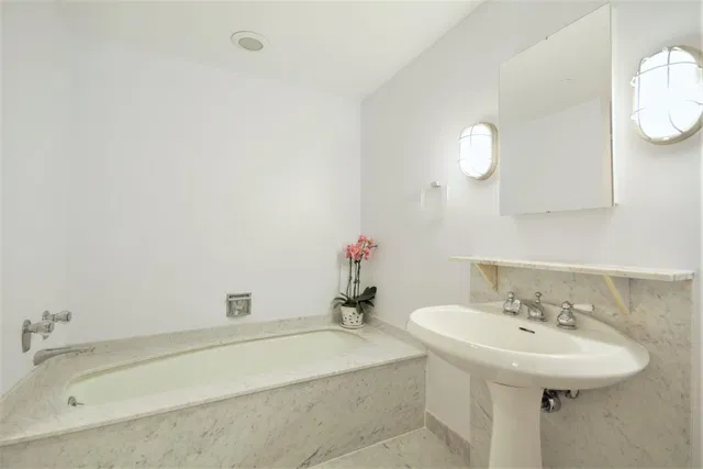 Palm Beach Biltmore Unit 202 photo 5