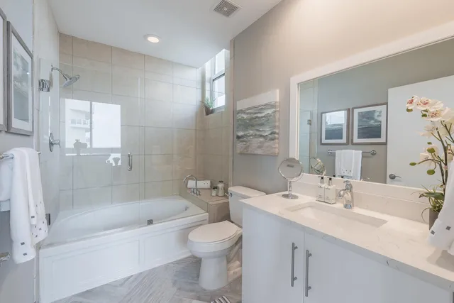 Villa Lofts Unit 902 photo 5