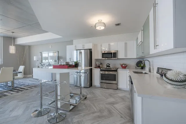 Villa Lofts Unit 902 photo 7