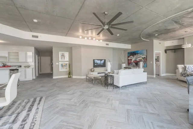 Villa Lofts Unit 902 photo 11
