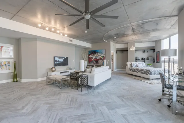 Villa Lofts Unit 902 photo 15