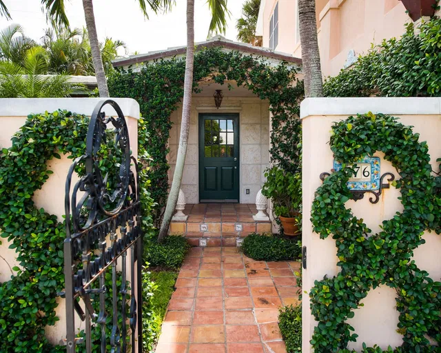 276 Jamaica Lane