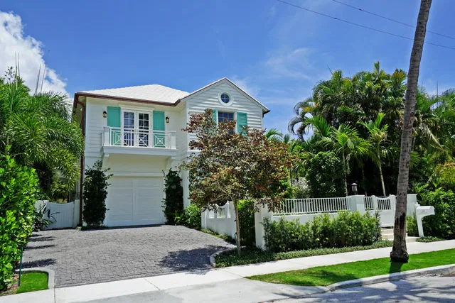 449 Australian Avenue