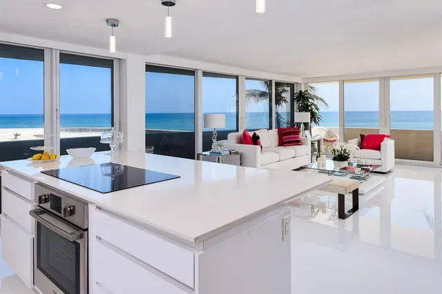 100 Sunrise Avenue #202