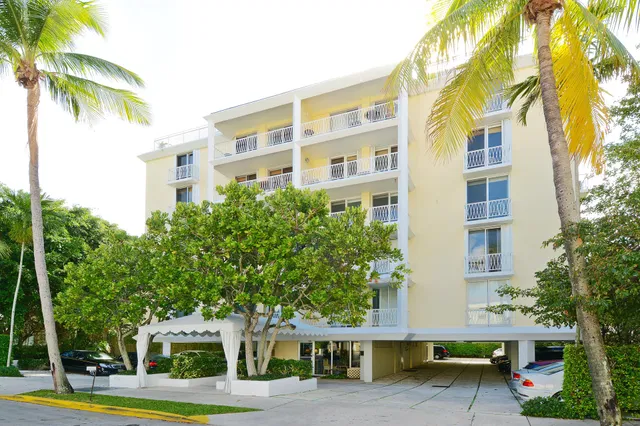 170 Chilean Avenue #5b