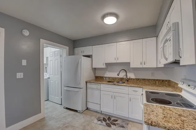 Residence photo 10