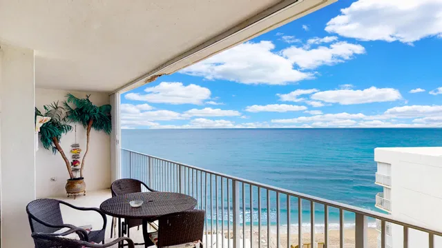 3590 S Ocean Boulevard #907