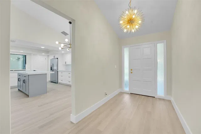 Residence photo 6