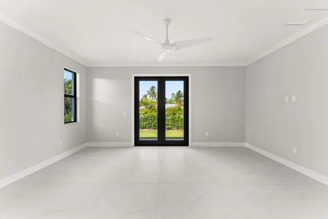 Residence photo 17