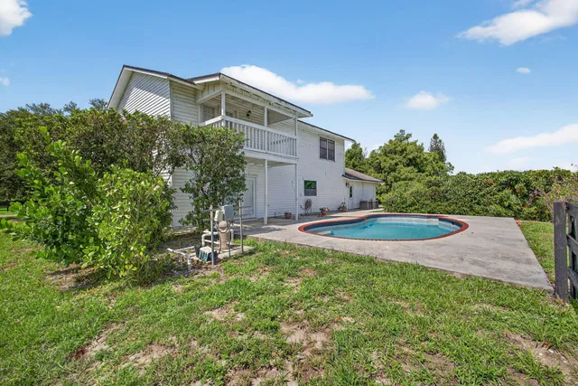 Residence photo 61