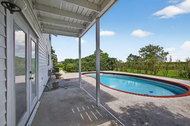 Residence photo 72