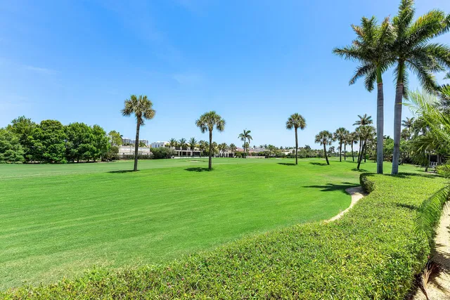 Royal Palm Yacht and Country Club Residence photo 5