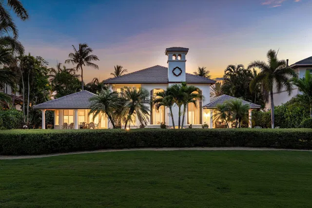 Royal Palm Yacht and Country Club Residence photo 9