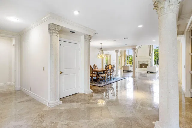Royal Palm Yacht and Country Club Residence photo 16