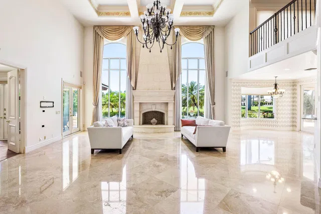 Royal Palm Yacht and Country Club Residence photo 20