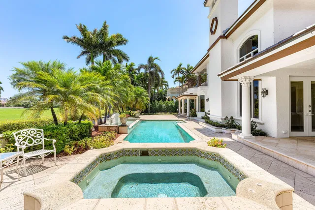 Royal Palm Yacht and Country Club Residence photo 35
