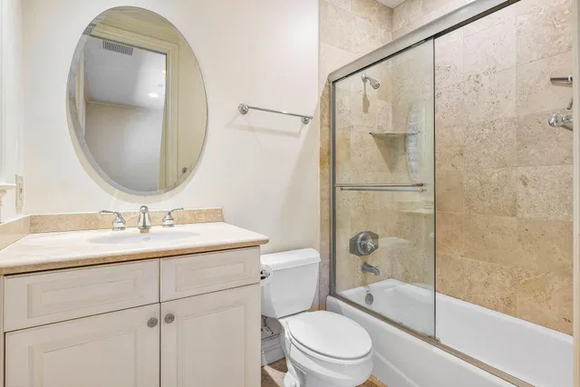 Royal Palm Yacht and Country Club Residence photo 45