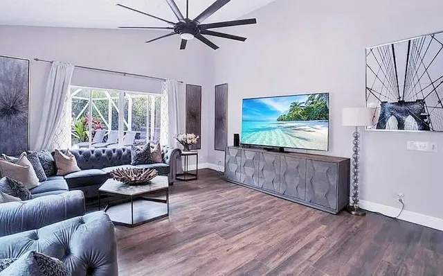 Residence photo 5