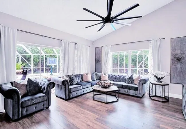 Residence photo 6