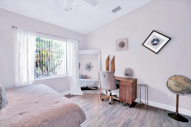 Residence photo 46