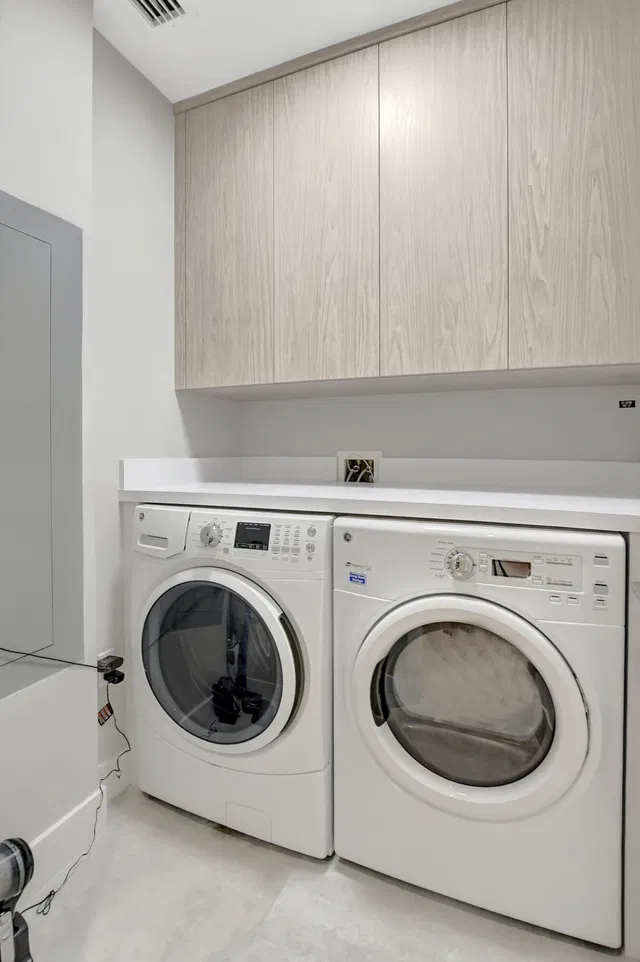 Tower 155 Unit 420 photo 13