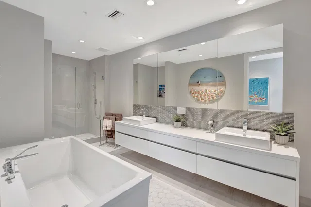 Tower 155 Unit 420 photo 19