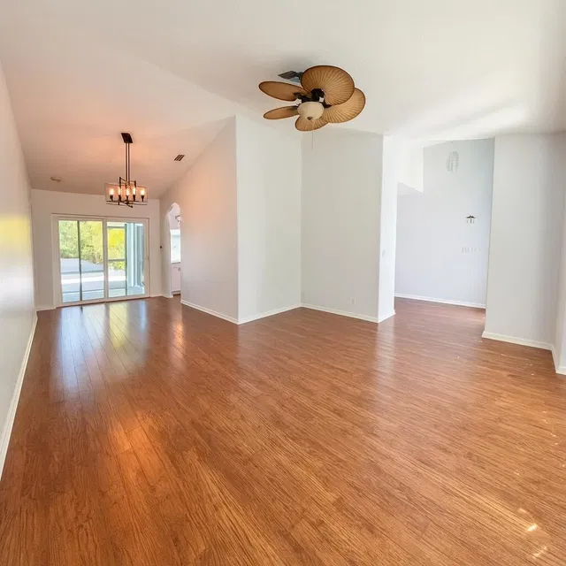 Residence photo 4
