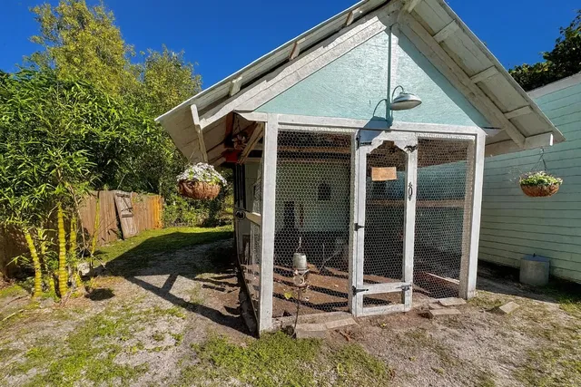 Residence photo 42