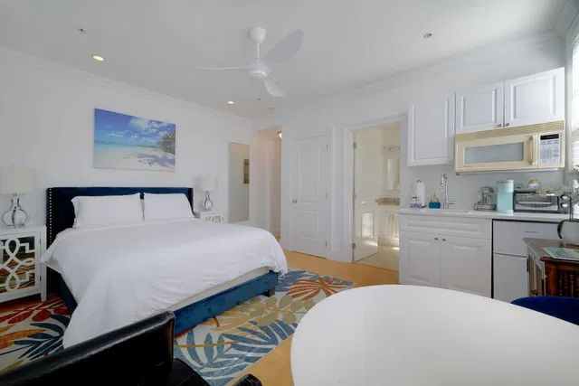 235 Sunrise Avenue #3265