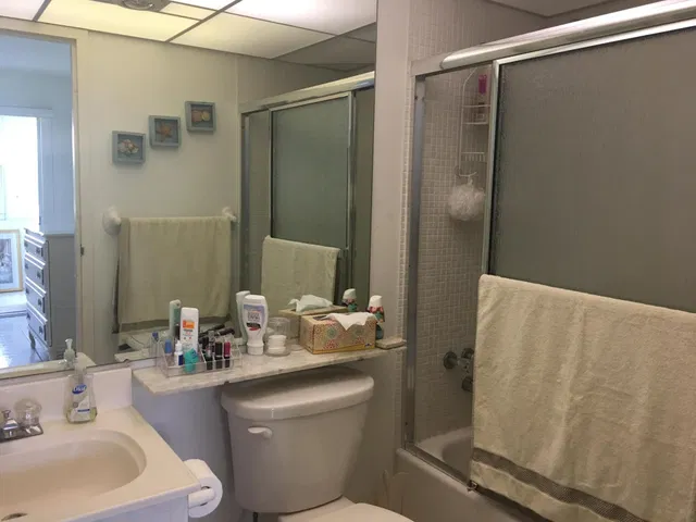 Residence photo 12