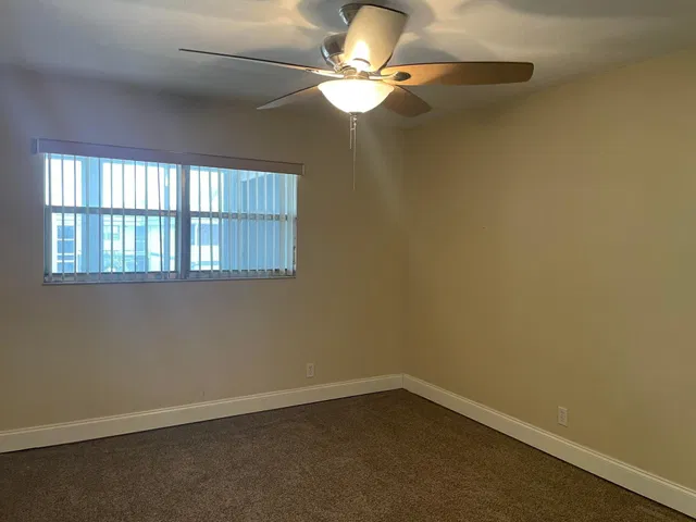 Residence photo 14