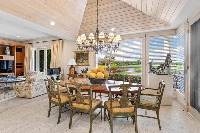 Frenchman's Creek Residence photo 41