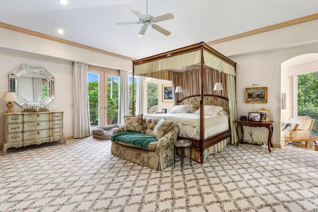 Frenchman's Creek Residence photo 42