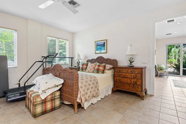 Frenchman's Creek Residence photo 59