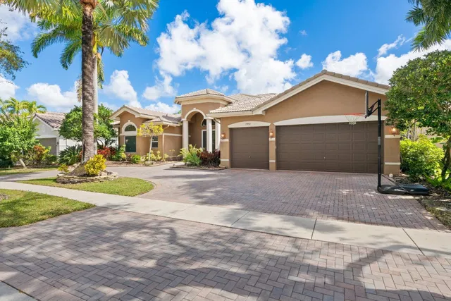 Saturnia Boca Raton Residence photo 2