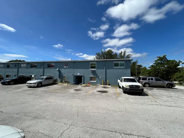  Unit 65 photo 5