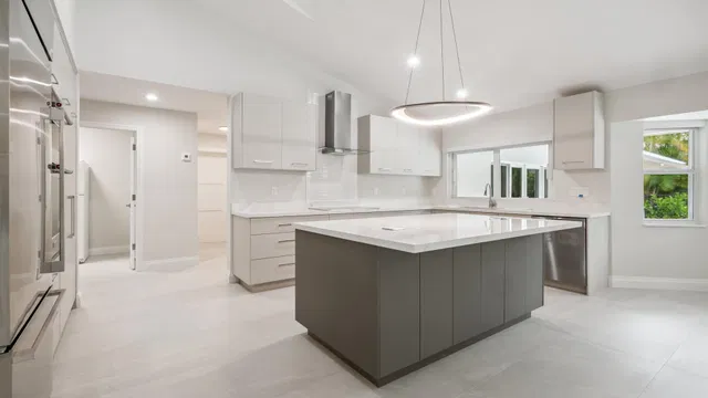 Boca Bath & Tennis Residence photo 5