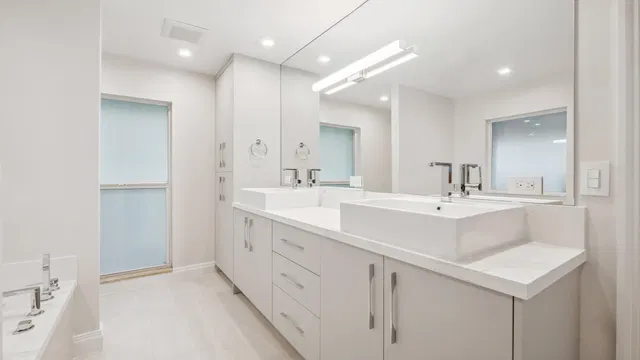 Boca Bath & Tennis Residence photo 15