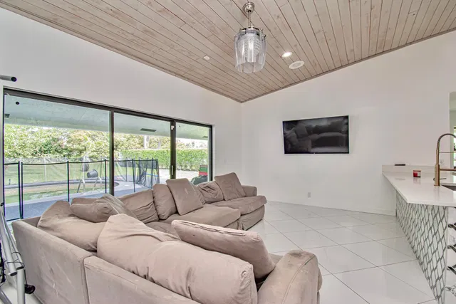 Boca Grove Residence photo 25