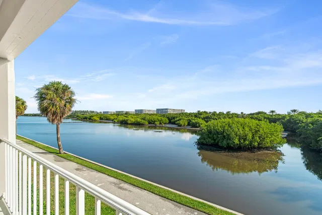2195 Ibis Isle Road #6