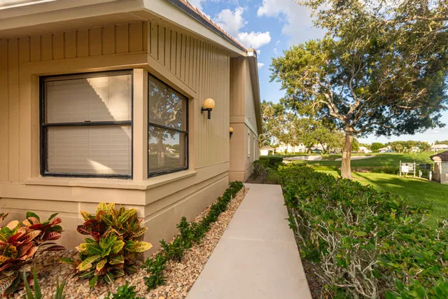 PGA National Palm Beach Gardens Residence photo 27