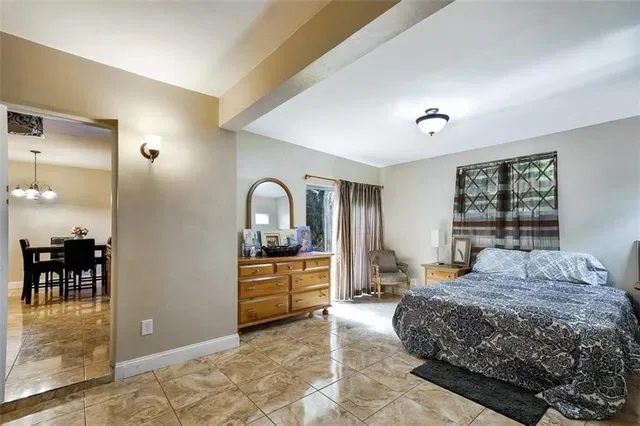 Residence photo 5