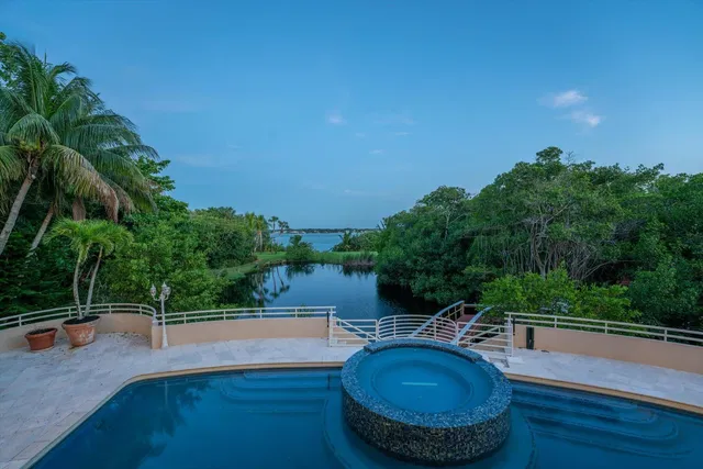 Sewall's Point Residence photo 2