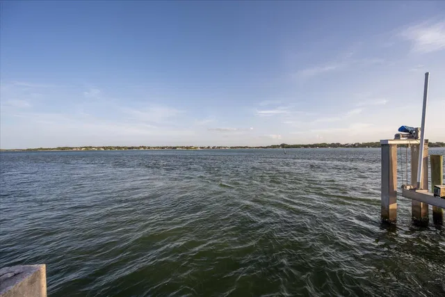 Sewall's Point Residence photo 89