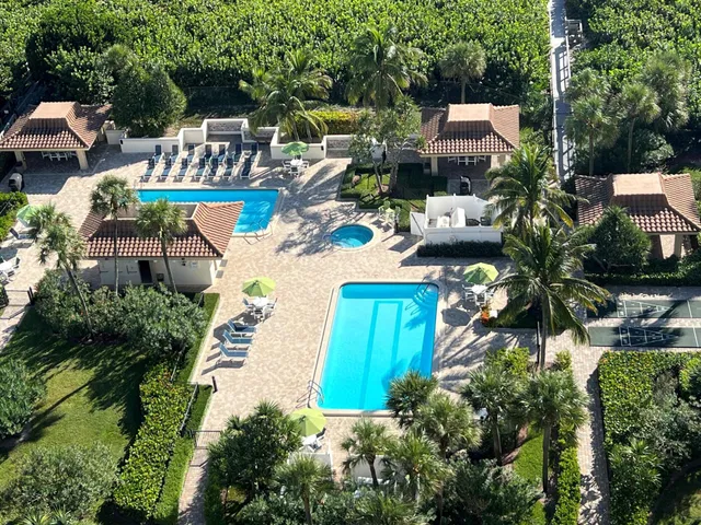 Singer Island Unit 706 photo 22