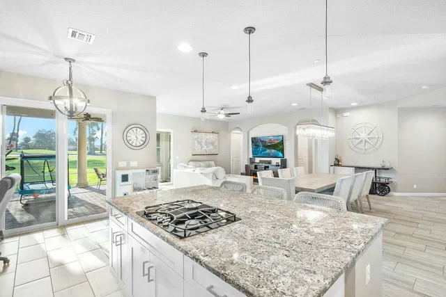 Jupiter Country Club Unit 167 photo 8