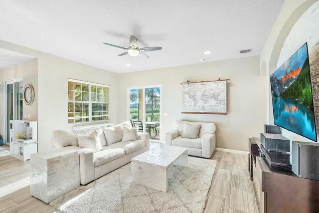 Jupiter Country Club Unit 167 photo 10