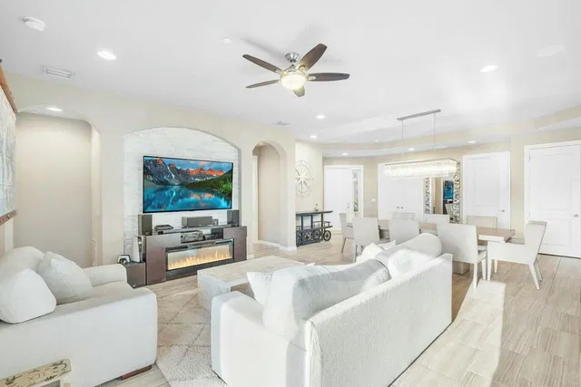 Jupiter Country Club Unit 167 photo 14