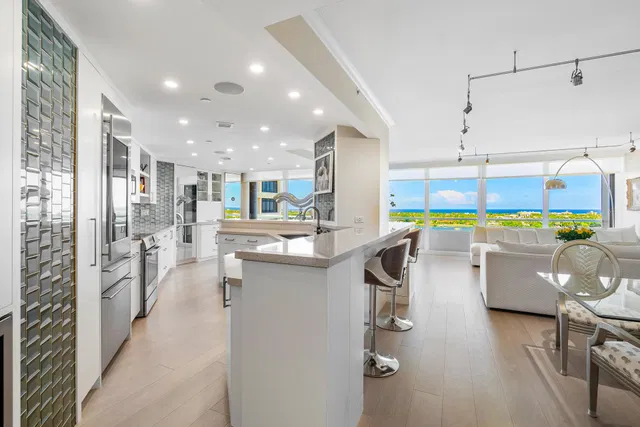 The Plaza of The Palm Beaches Unit 15a photo 2