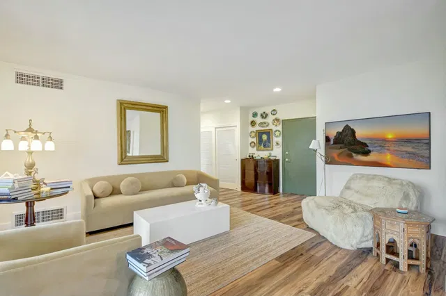 Palm Beach Towers, Palm Beach Unit 104 A photo 8